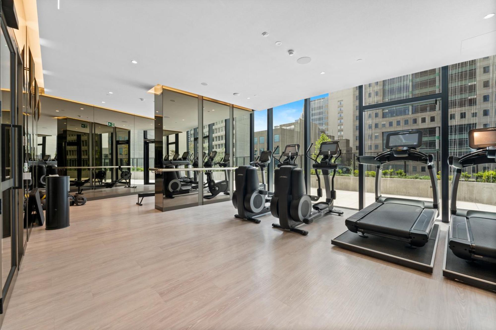 Aspire Melbourne Hotel Bagian luar foto
